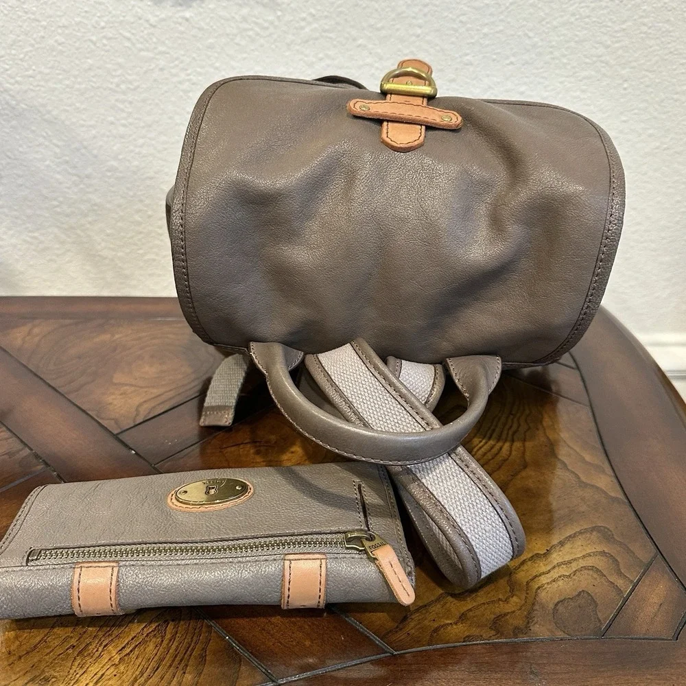 Fossil Leather Long Live Vintage Backpack Bag w Wallet‎ Charms Brown Buckle Rare